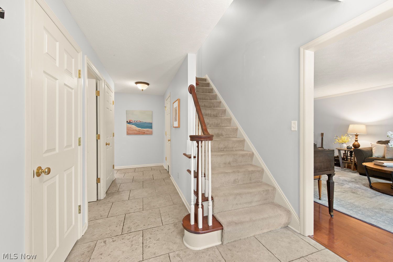 387 Hurst Drive Bay Village OH 44140