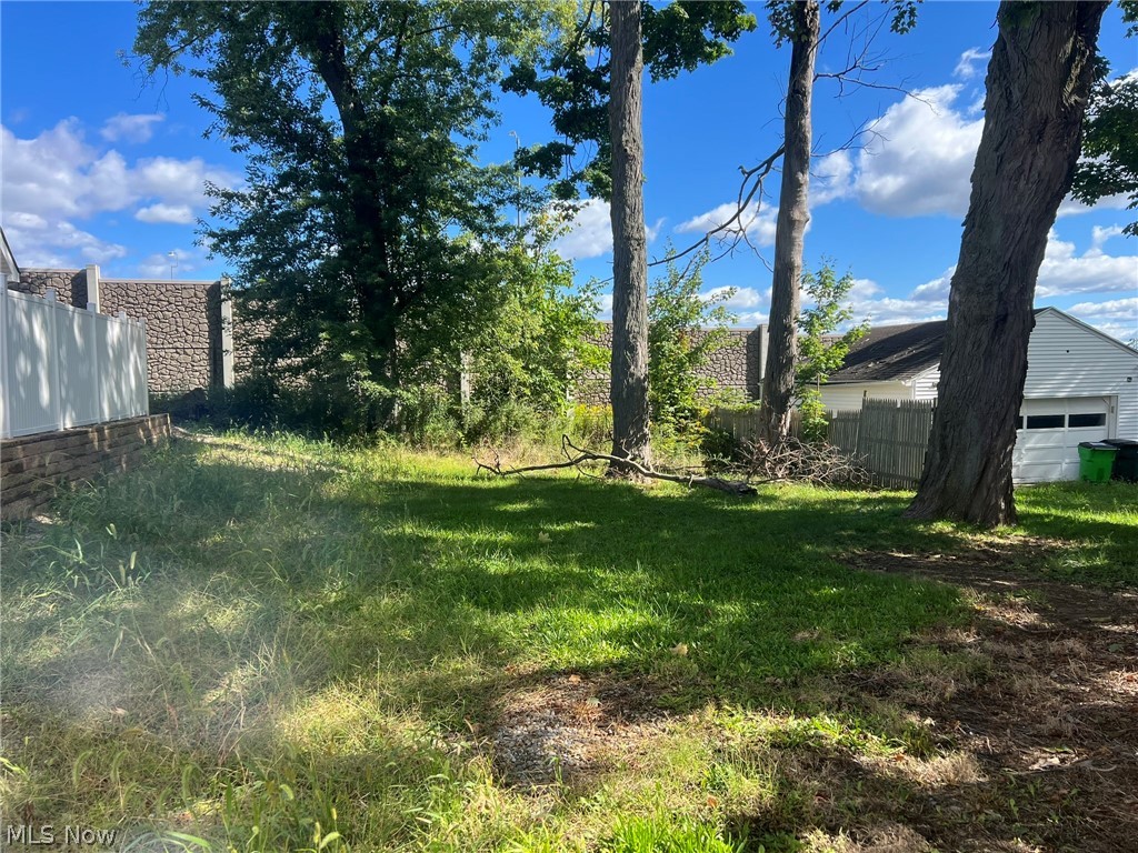 107 Elmwood Avenue Barberton OH 44203