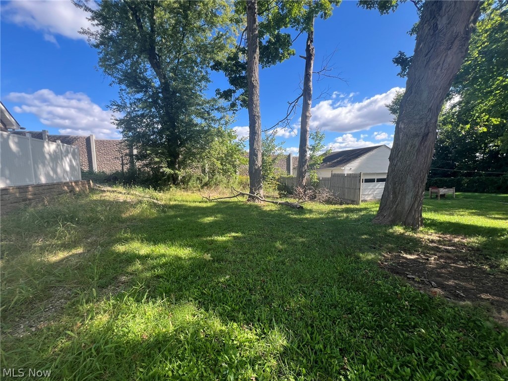 107 Elmwood Avenue Barberton OH 44203