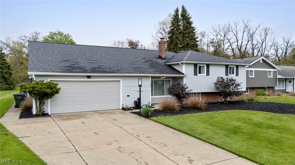 823 Belwood Drive Highland Heights OH 44143