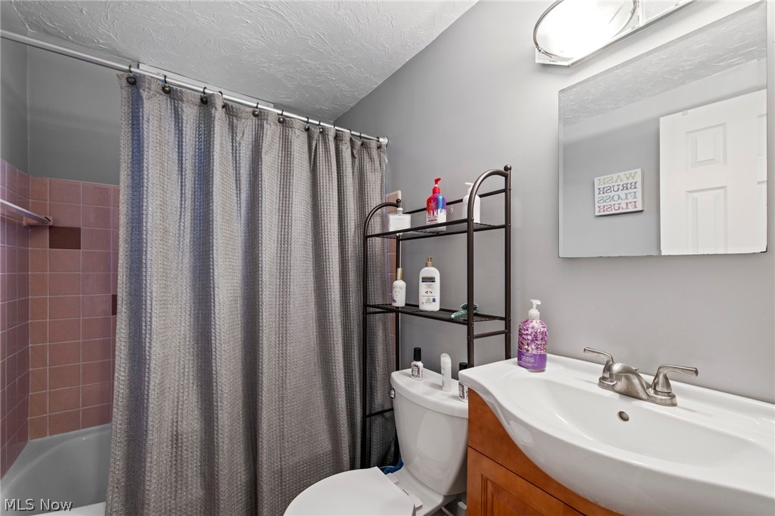 823 Belwood Drive Highland Heights OH 44143