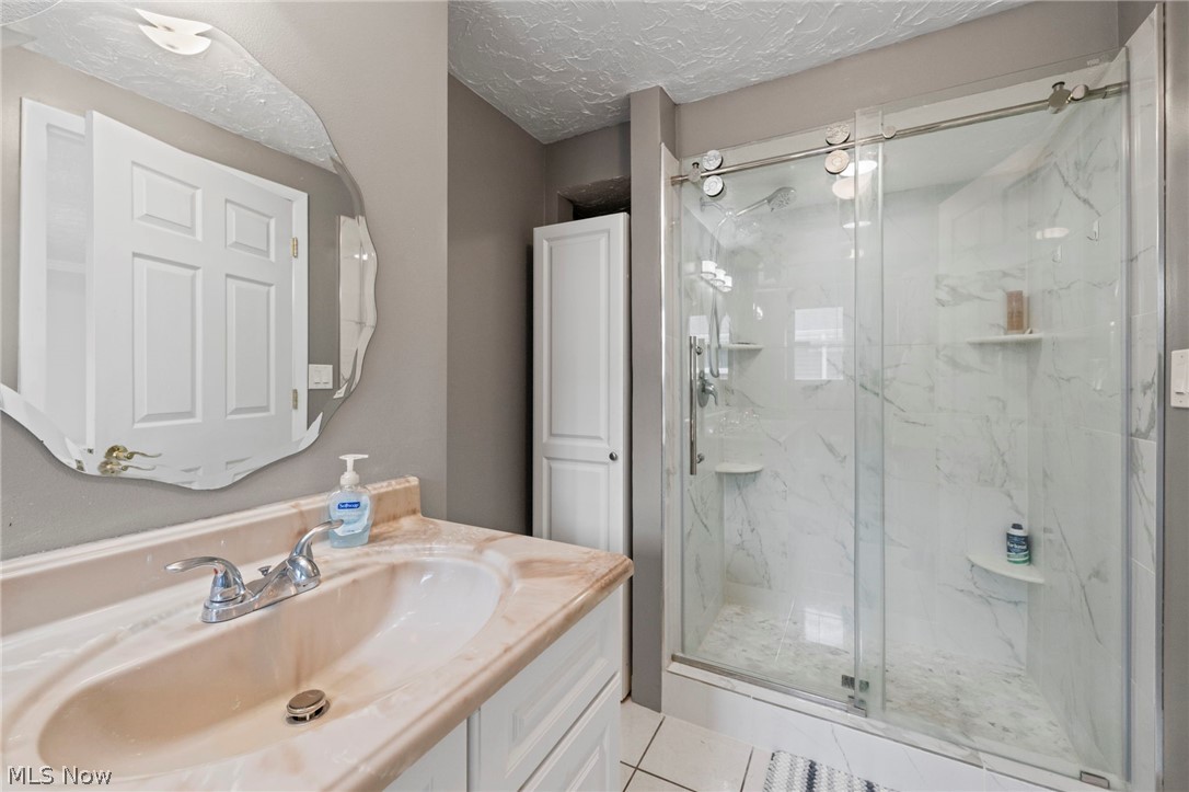 823 Belwood Drive Highland Heights OH 44143