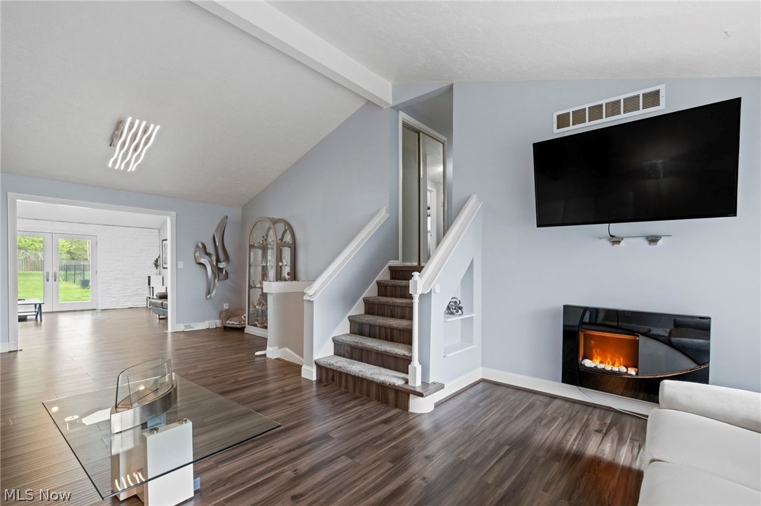 823 Belwood Drive Highland Heights OH 44143