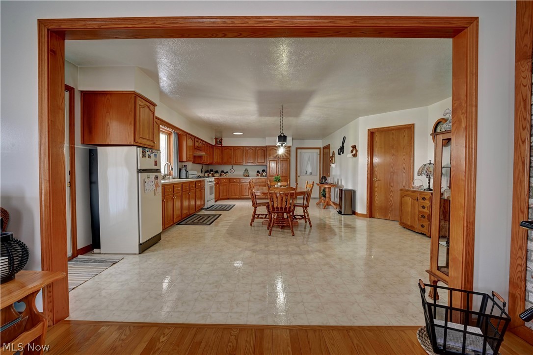 3620 Geauga Portage Easterly Road West Farmington OH 44491