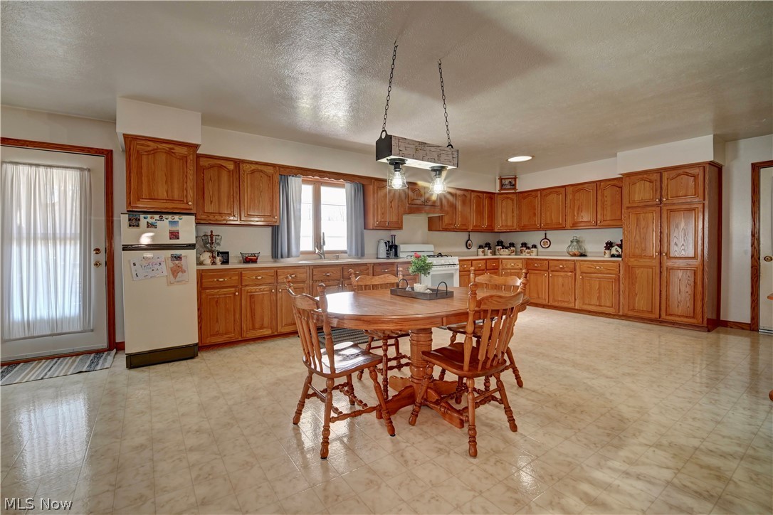 3620 Geauga Portage Easterly Road West Farmington OH 44491