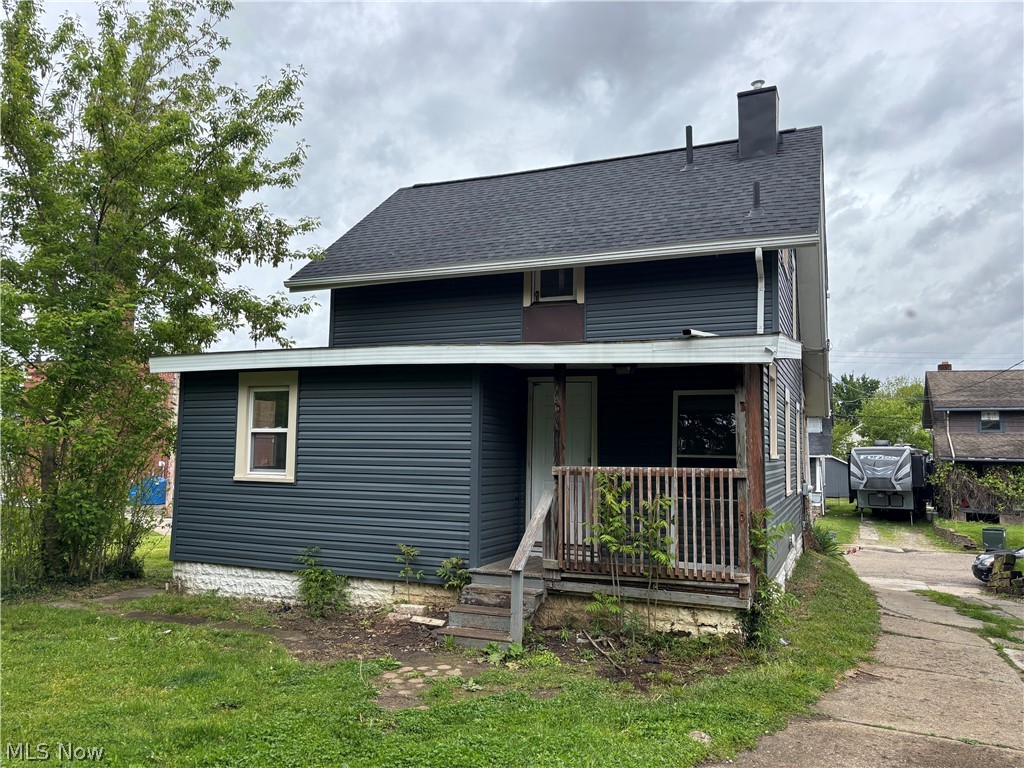 1713 Regal Avenue NE Canton OH 44705
