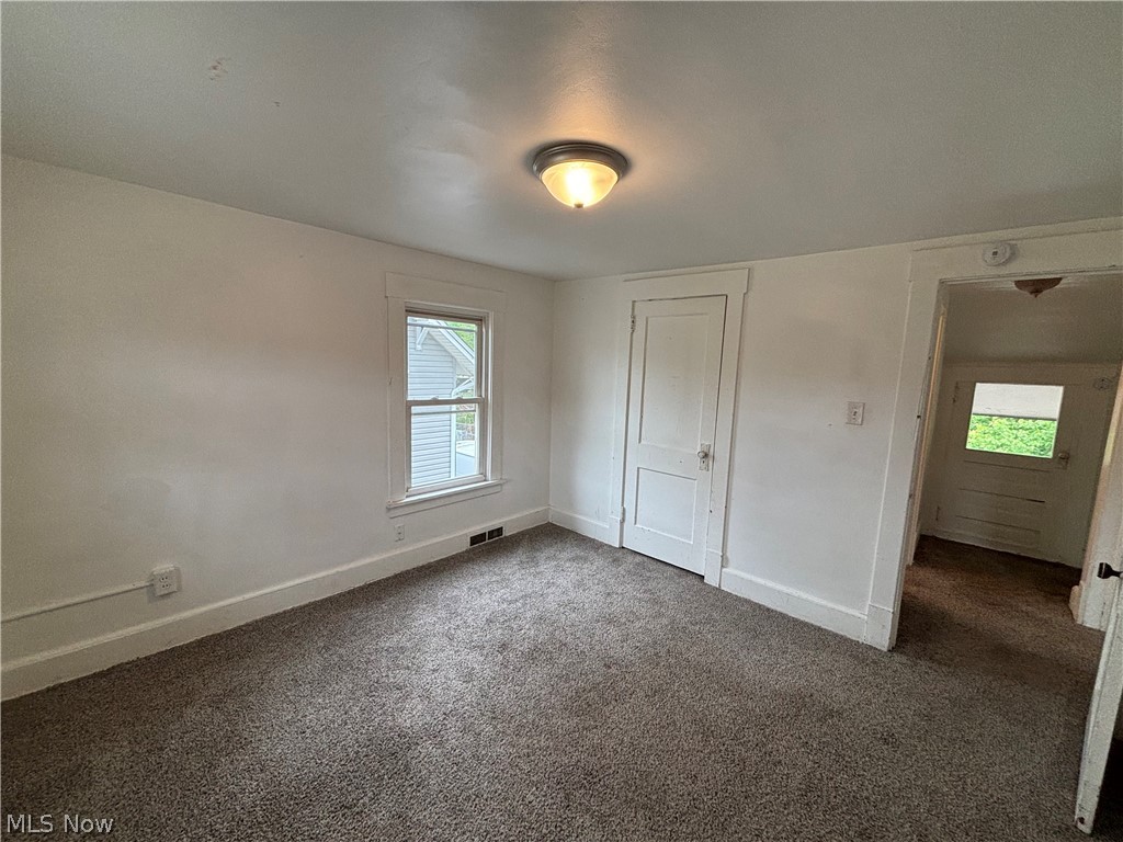 1713 Regal Avenue NE Canton OH 44705