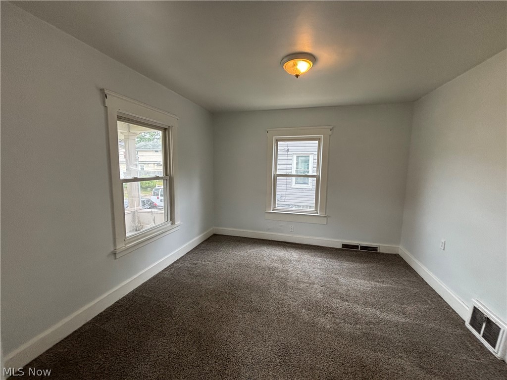 1713 Regal Avenue NE Canton OH 44705