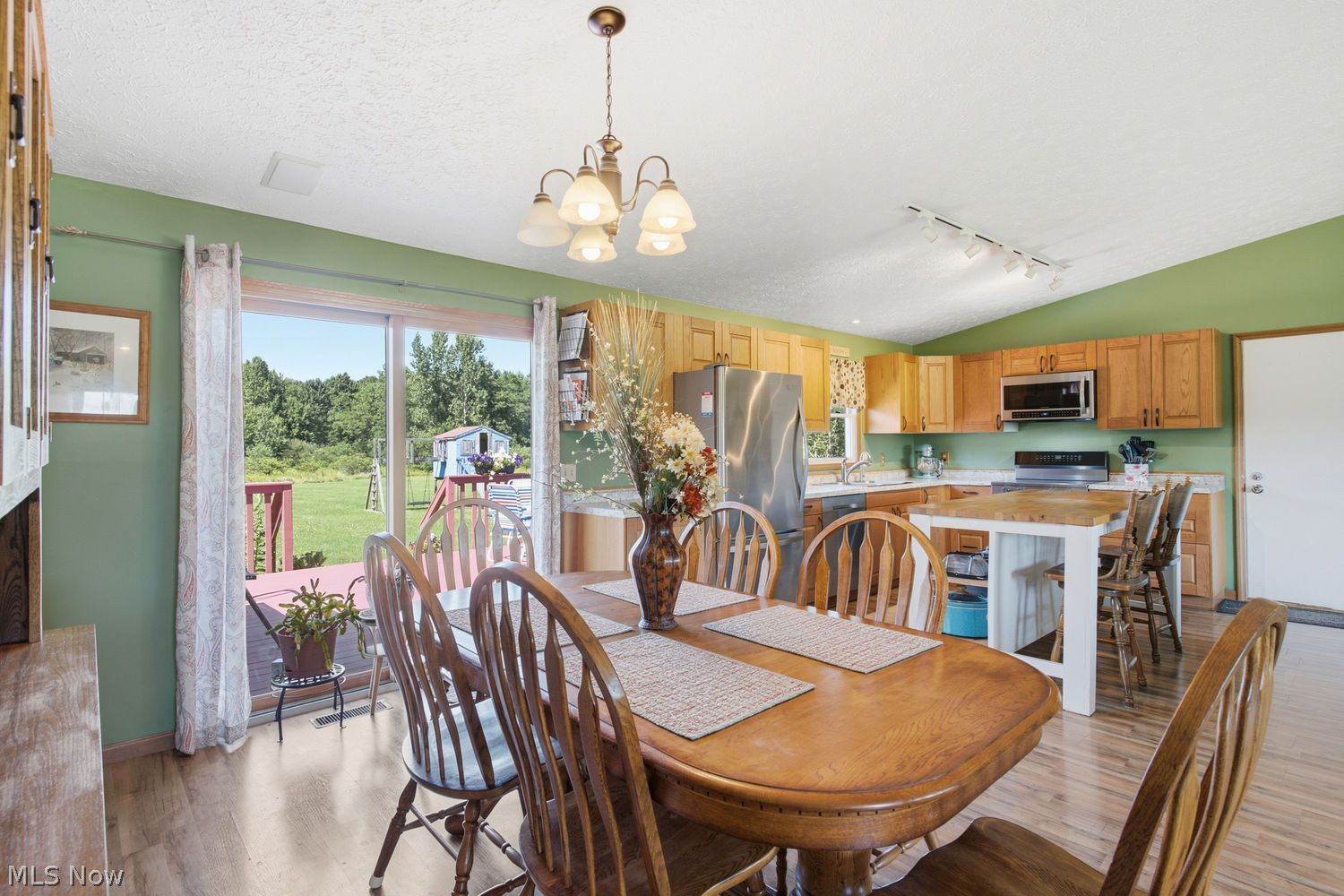 5243 Laubert Road Atwater OH 44201