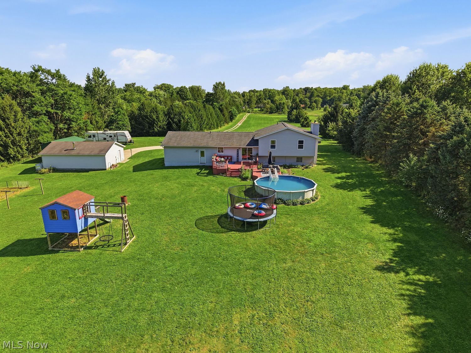 5243 Laubert Road Atwater OH 44201