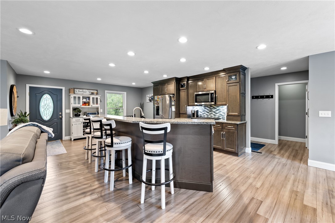 408 Center Road New Franklin OH 44319