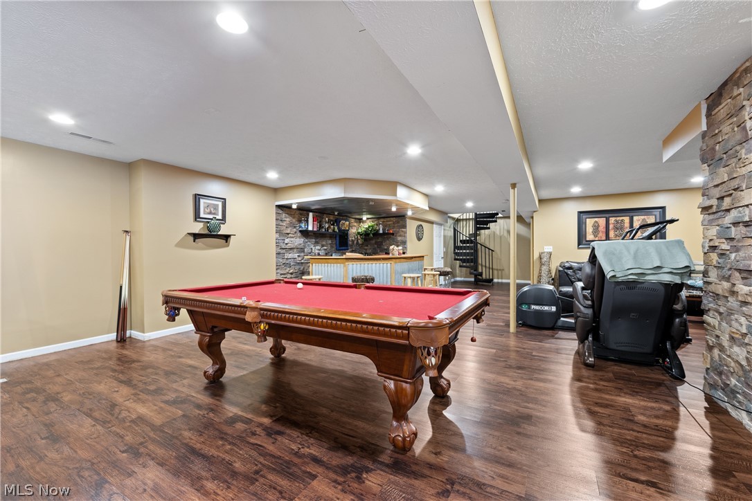 408 Center Road New Franklin OH 44319