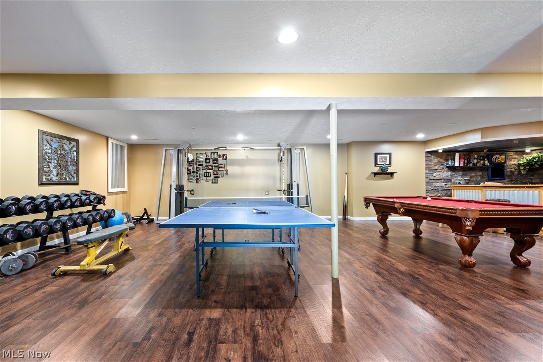 408 Center Road New Franklin OH 44319