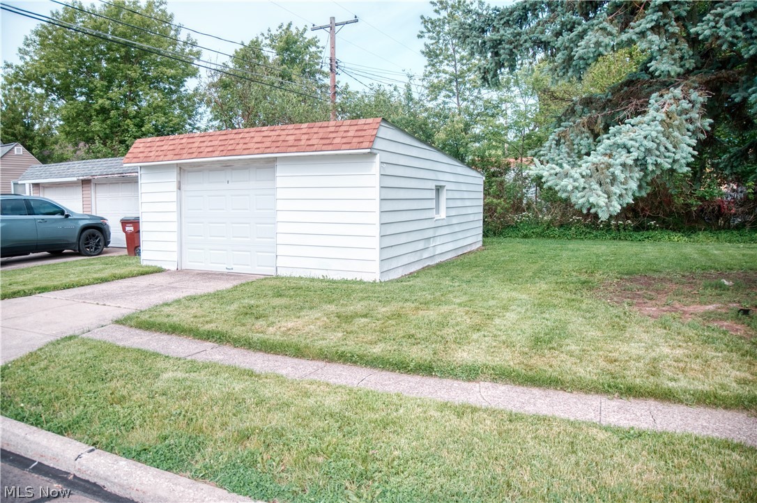 7507 Arden Avenue Parma OH 44129