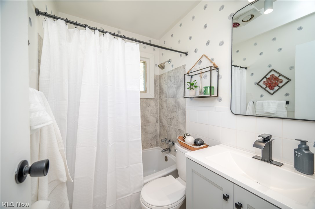 3659 Johnson Court Canfield OH 44406
