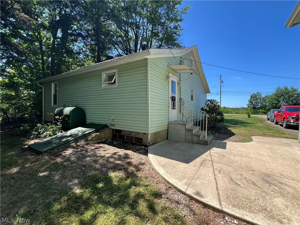 1016 Mechanicsville Road Geneva OH 44041