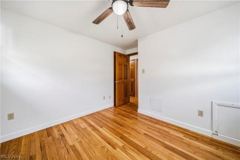33450 Willowick Drive Eastlake OH 44095