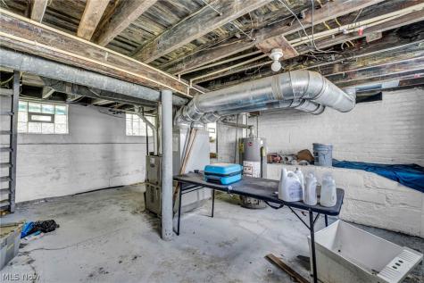 13709 Durkee Avenue Cleveland OH 44105