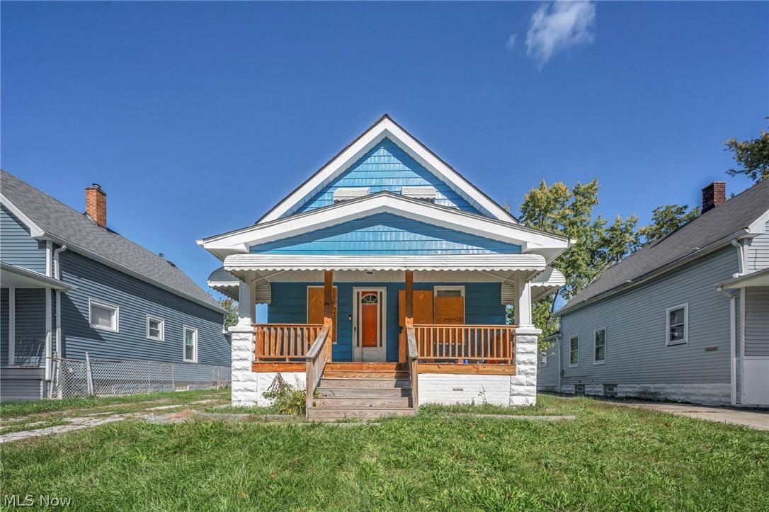 13709 Durkee Avenue Cleveland OH 44105