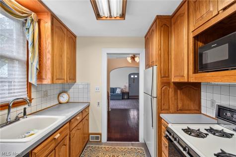 2014 32nd Street NW Canton OH 44709
