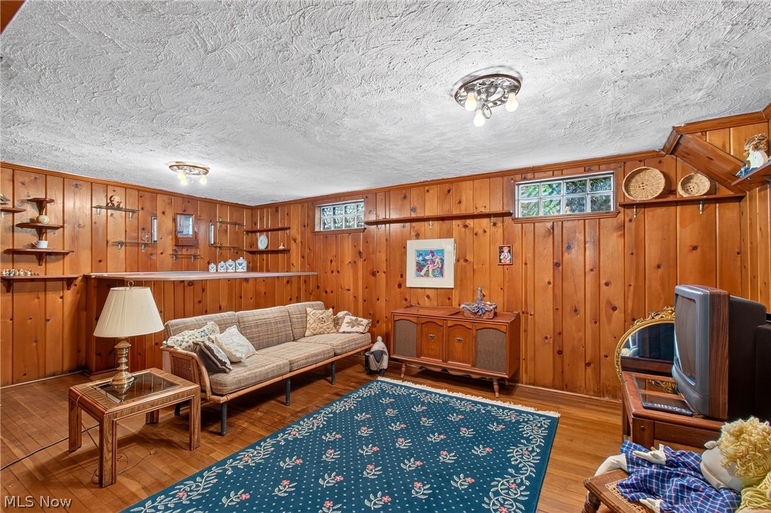 2014 32nd Street NW Canton OH 44709