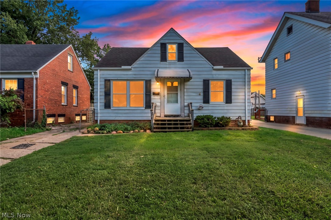13305 Highlandview Avenue Cleveland OH 44135