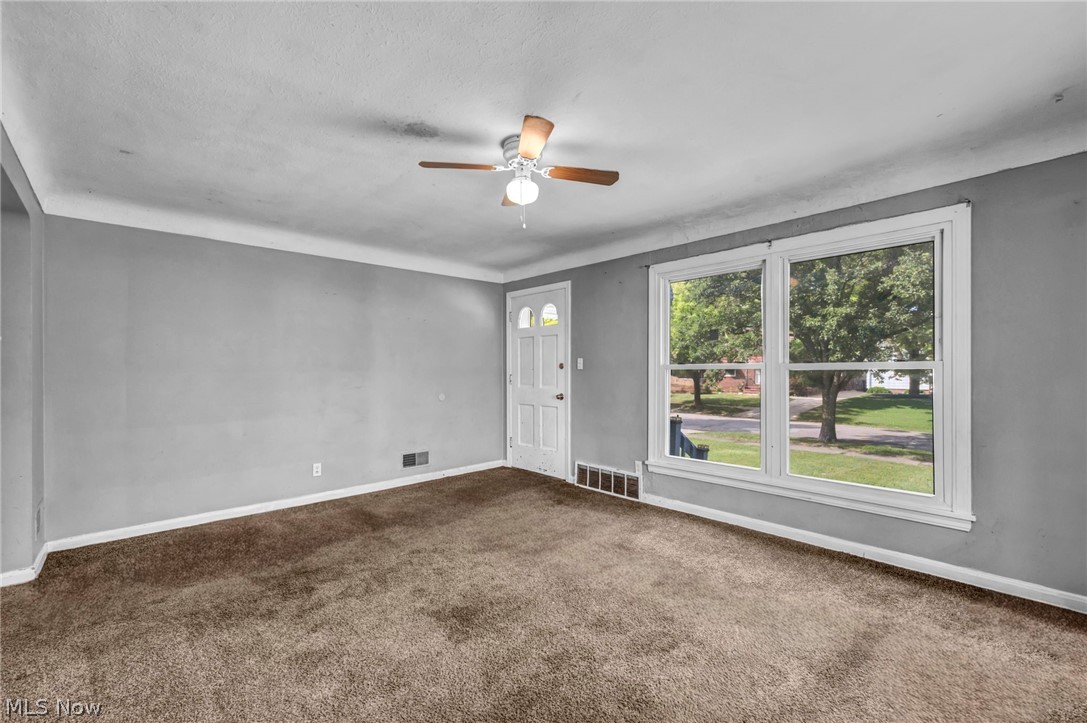 13305 Highlandview Avenue Cleveland OH 44135