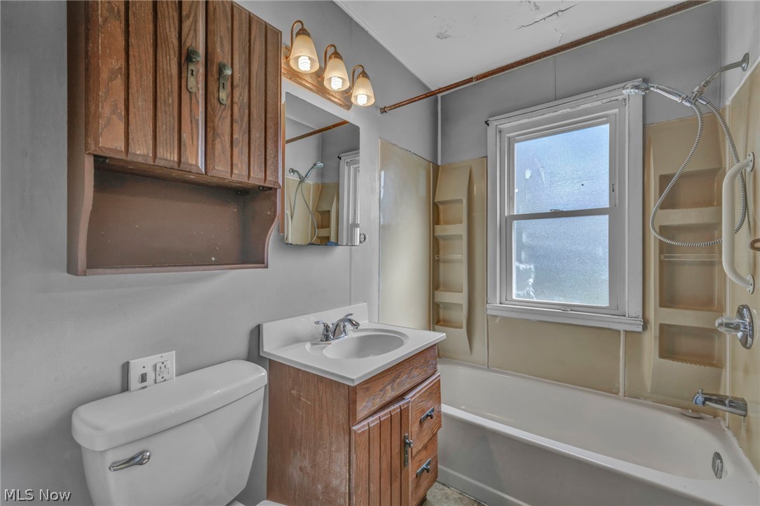 13305 Highlandview Avenue Cleveland OH 44135