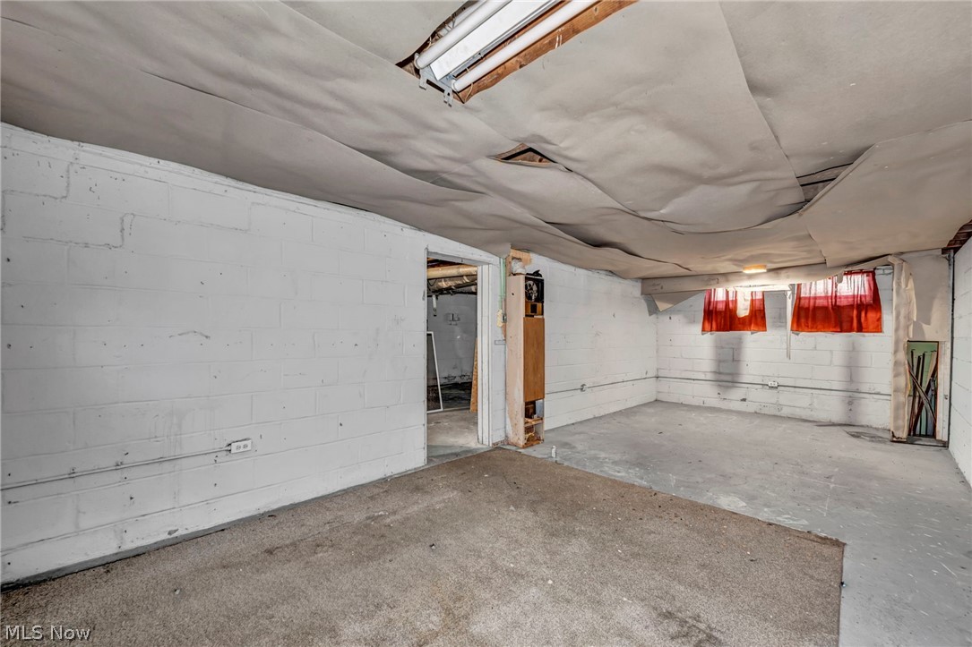 13305 Highlandview Avenue Cleveland OH 44135