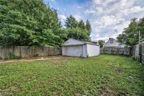 13305 Highlandview Avenue Cleveland OH 44135