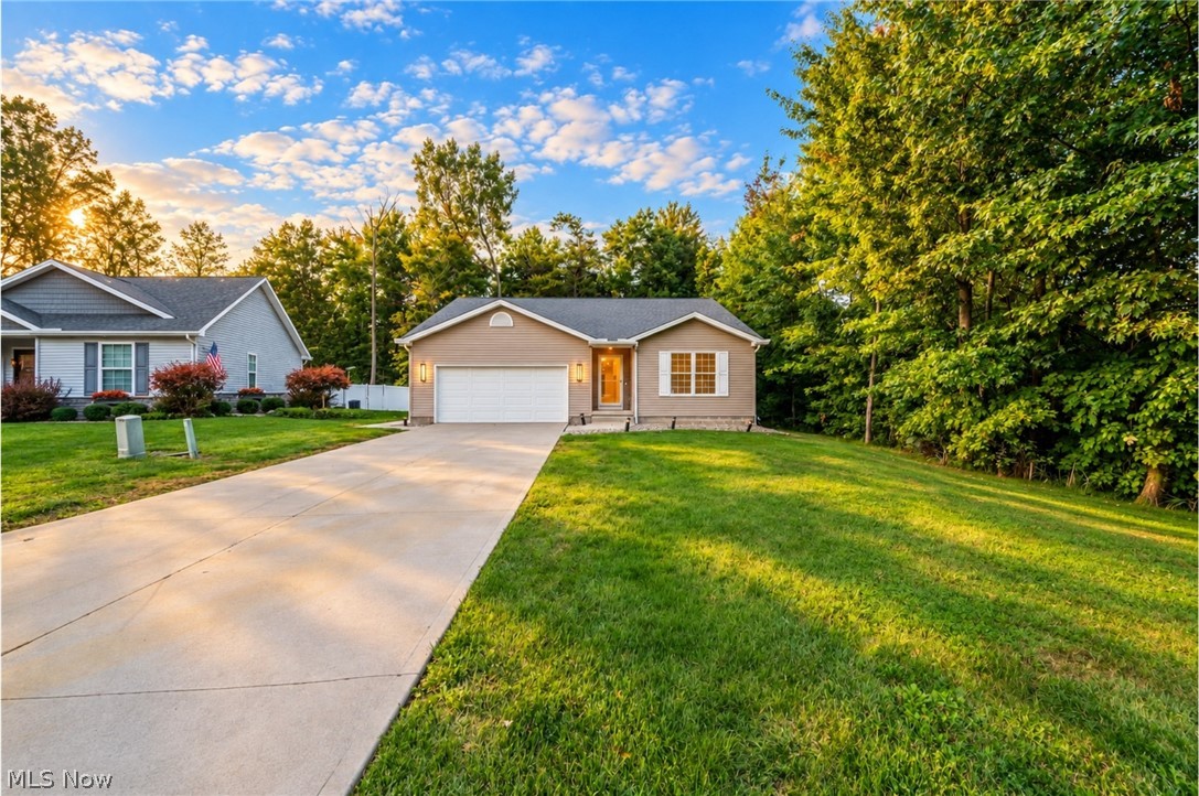 1393 Cross Cove Austintown OH 44515