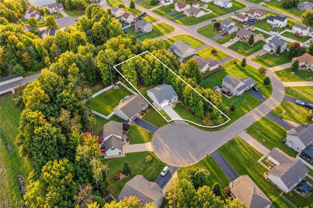 1393 Cross Cove Austintown OH 44515