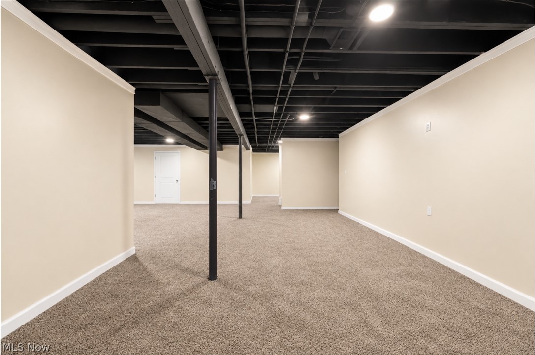 1393 Cross Cove Austintown OH 44515