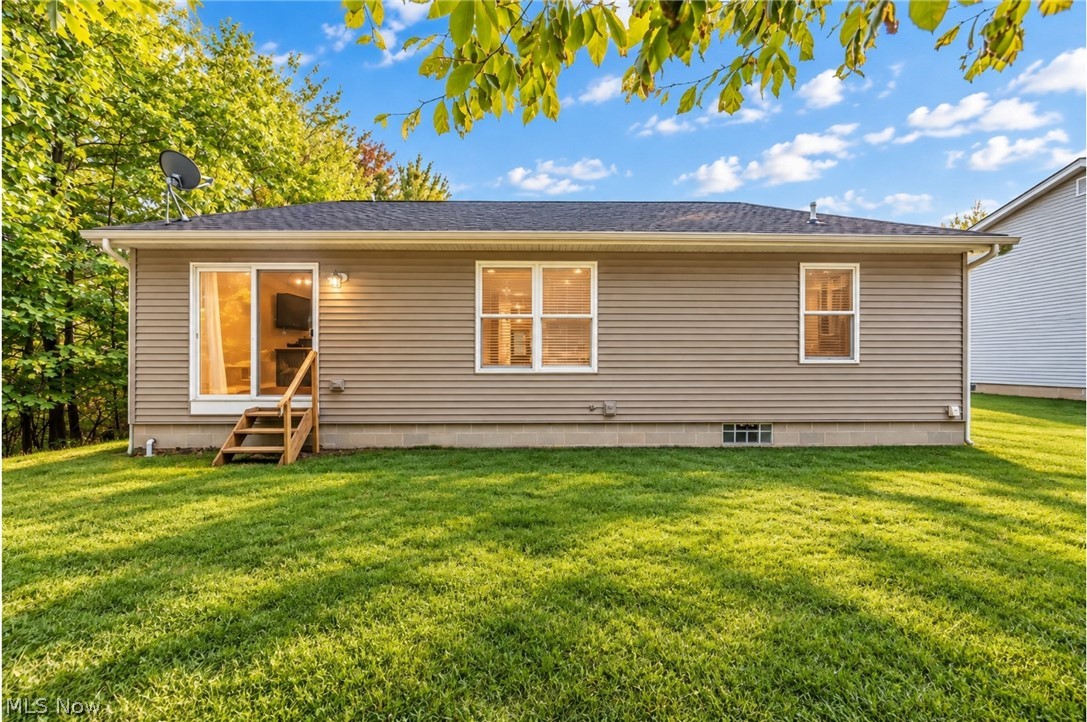 1393 Cross Cove Austintown OH 44515