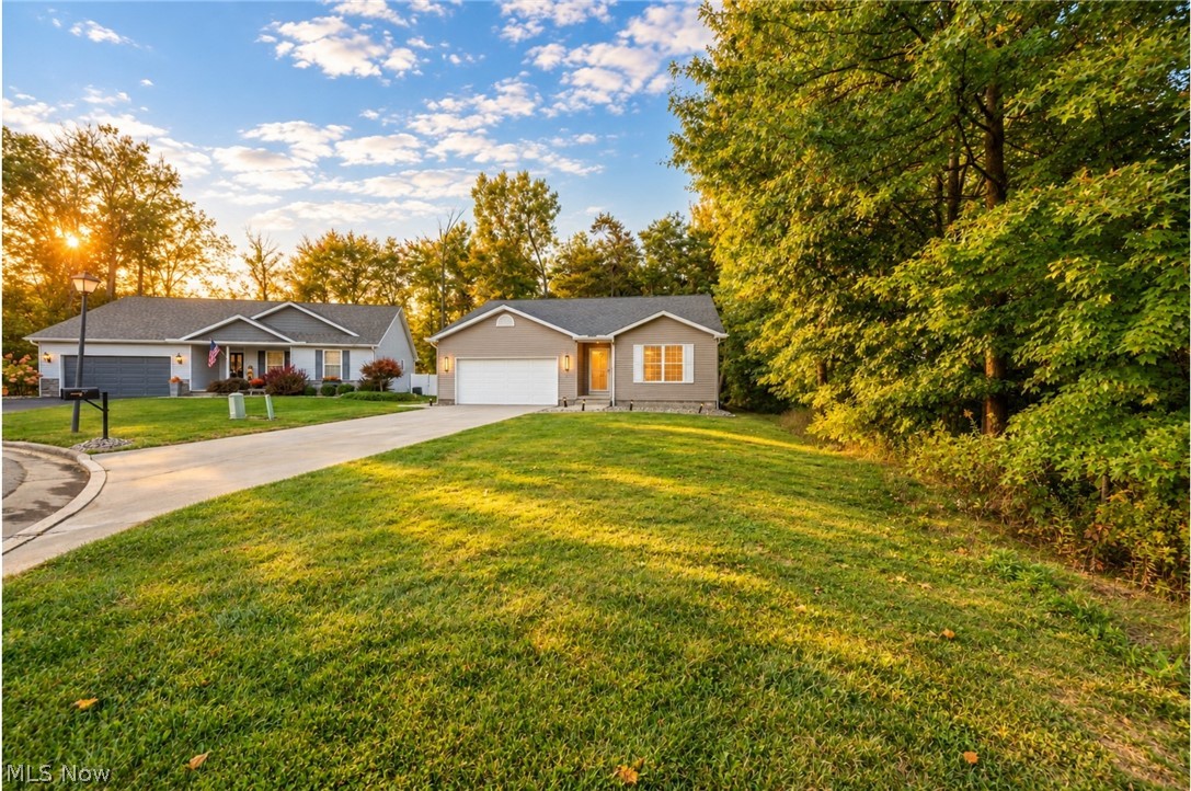 1393 Cross Cove Austintown OH 44515