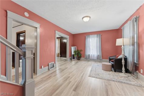 329 Girard Avenue NE Canton OH 44704