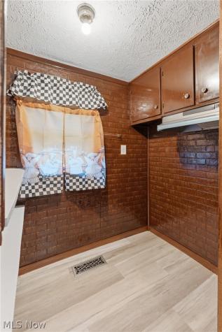 329 Girard Avenue NE Canton OH 44704