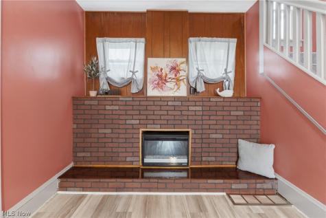 329 Girard Avenue NE Canton OH 44704