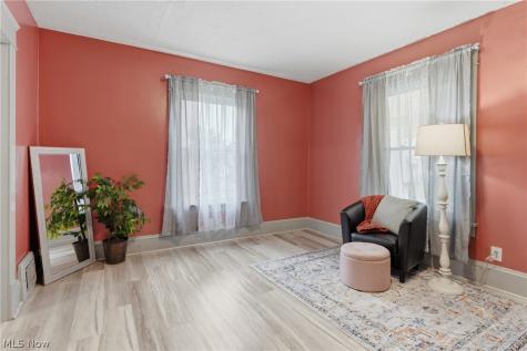 329 Girard Avenue NE Canton OH 44704