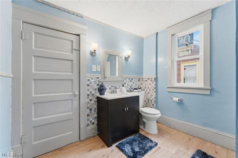 329 Girard Avenue NE Canton OH 44704