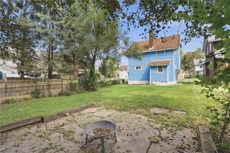 329 Girard Avenue NE Canton OH 44704