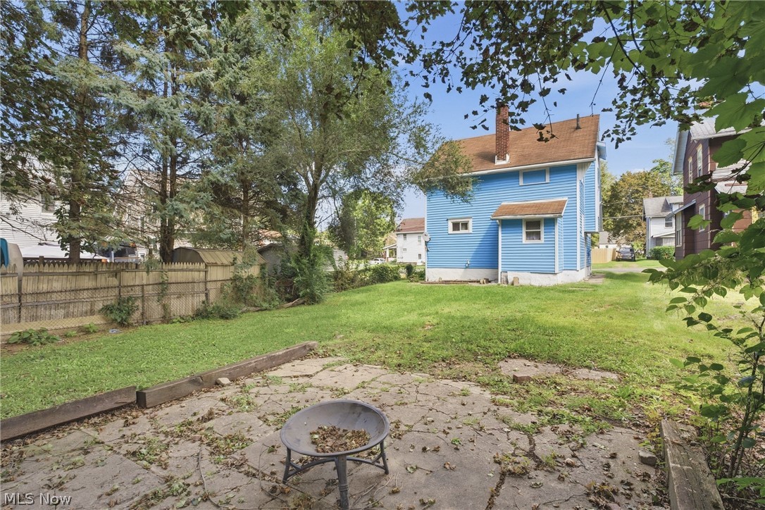 329 Girard Avenue NE Canton OH 44704