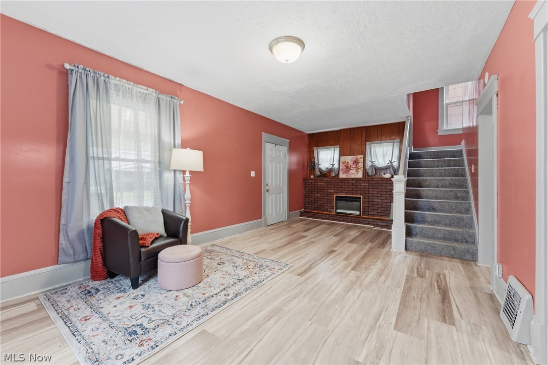 329 Girard Avenue NE Canton OH 44704