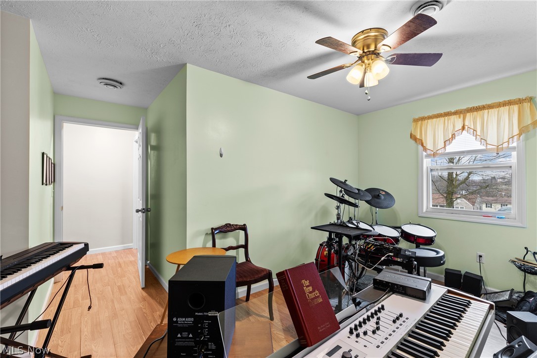 270 Cadiz Road Wintersville OH 43953