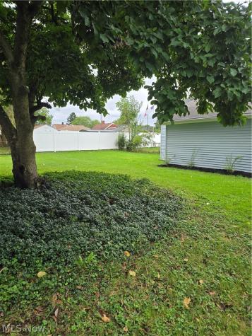 264 5th Street NE Barberton OH 44203