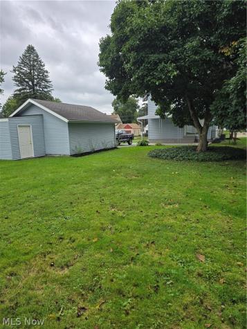 264 5th Street NE Barberton OH 44203
