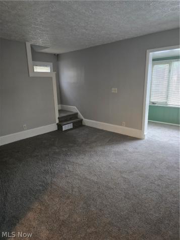 264 5th Street NE Barberton OH 44203