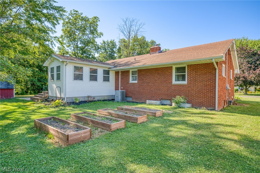204 Ruth Street Geneva OH 44041