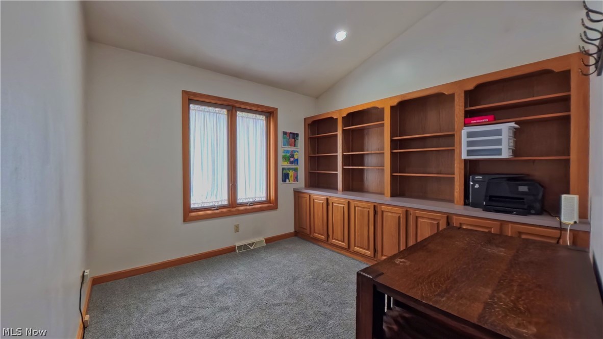1751 Squaw Creek Drive Girard OH 44420