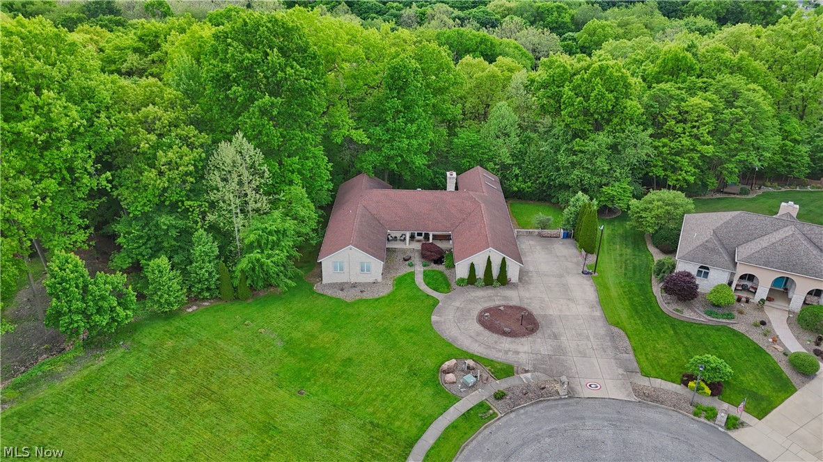 1751 Squaw Creek Drive Girard OH 44420